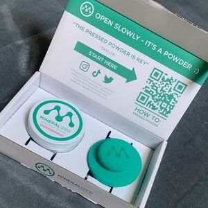 Mineralized Pressed Deodorant Powder